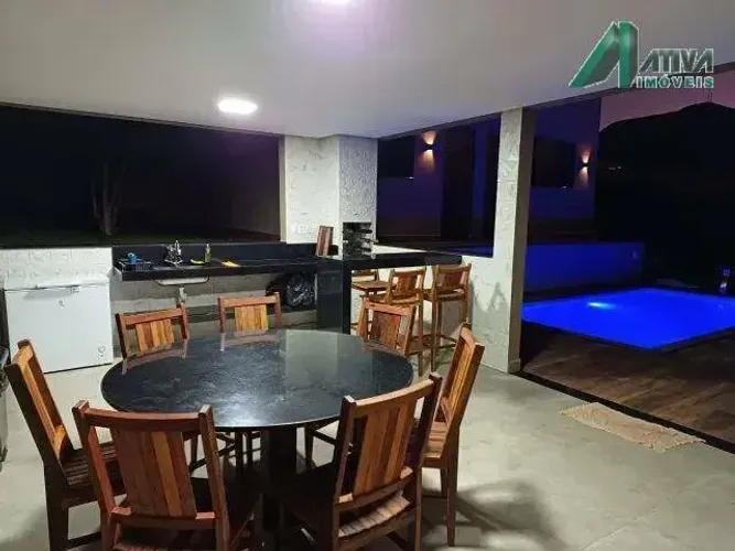 Casa com 5 dormitórios à venda, 224 m² por R$ 1.500.000,00 - Escarpas Do Lago - Capitólio/