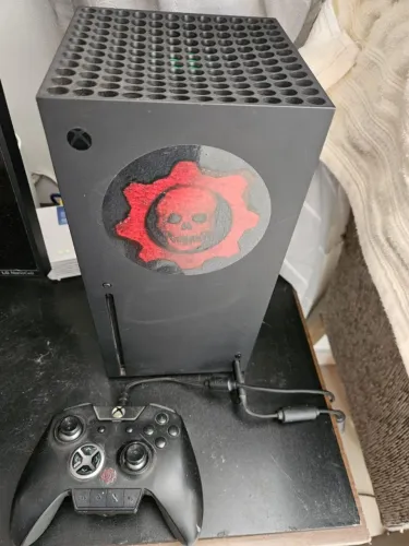 XBOX Series X 1TB com controles e headsets
