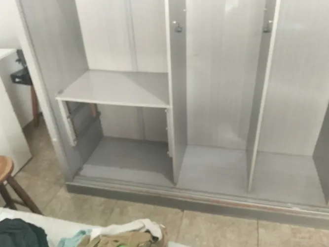 Guarda roupa 3 portas correr 4 gavetas 