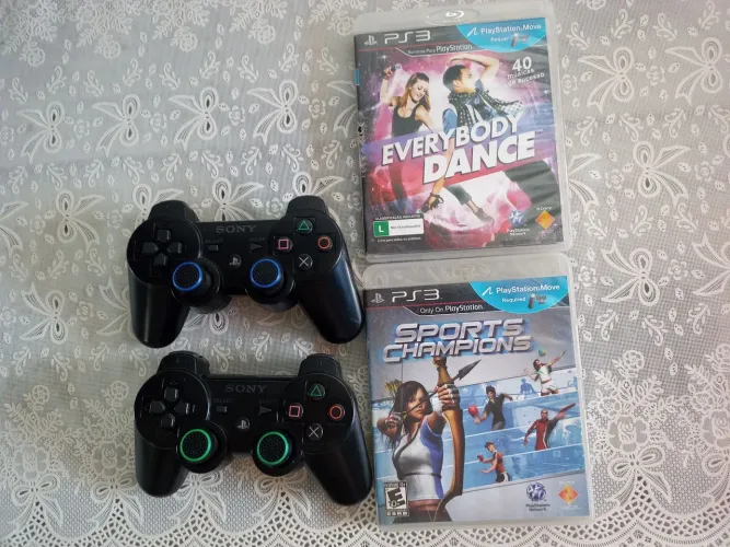 Lote Controle PS 3 e jogos Originais leiam o Anúncio.