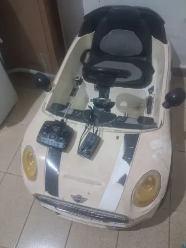 Carrinho elétrico infantil 