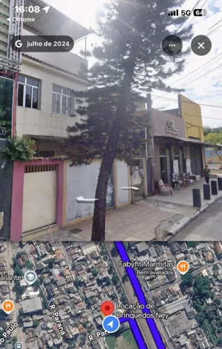 Sobrado com terraço, centro de Mesquita.