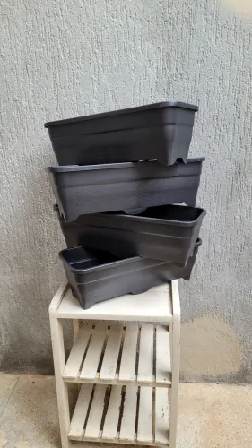 Kit 4 Floreiras de 10 Litros cada