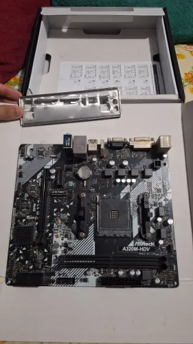 Placa Mãe ASRock A320M-HD (Compatível AM4)