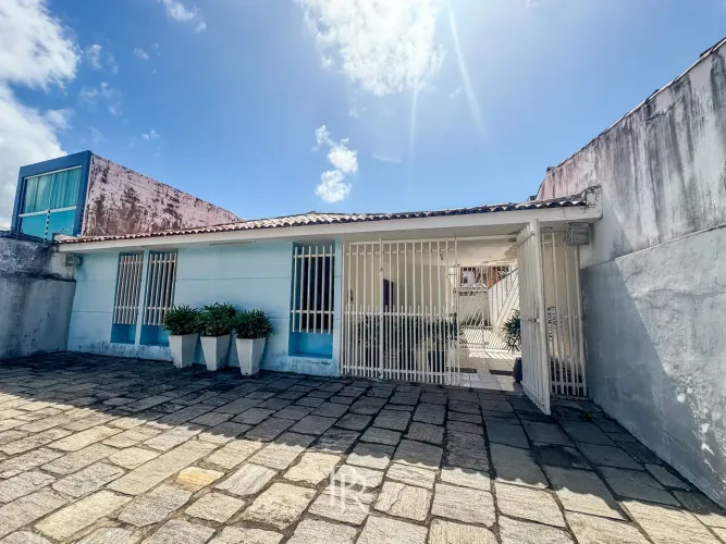 Térrea para venda com 280 metros quadrados com 4 quartos em Jatiúca - Maceió - AL