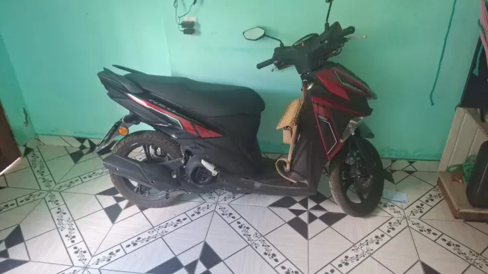 Moto bom 