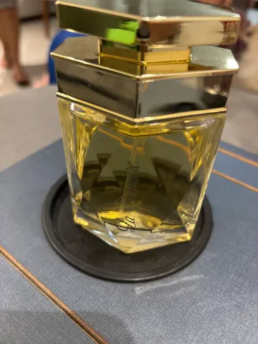 Perfume Lá Première