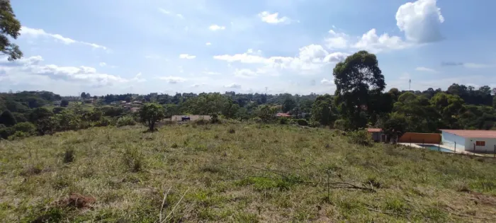 lindo terreno a venda, com poço caipira pronto e terreno todo cercado com alambrado