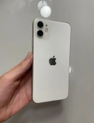 iPhone 11