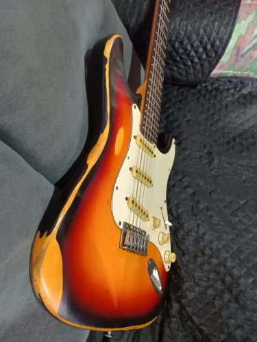 Guitarra Fender koreana Customizada
