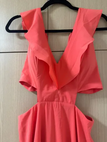 Vestido longo Coral TAM 36/38 com aberturas laterais
