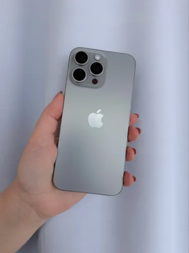 iPhone 15 Pro Max