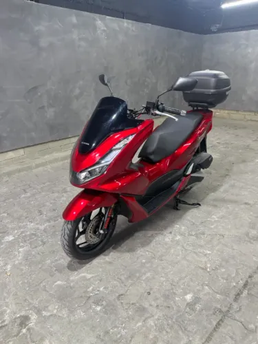 Honda PCX 160 DLX 2025