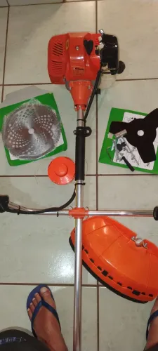 Rosadeira Nakasaki a gasolina