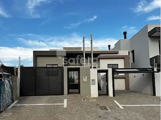 Casa com 3 quartos à venda no bairro Neva
