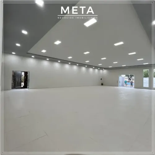 ALUGA-SE EXCELENTE PRÉDIO COMERCIAL NO BURITIS