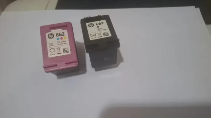 Cartuchos preto e branco e colorido originais HP 662