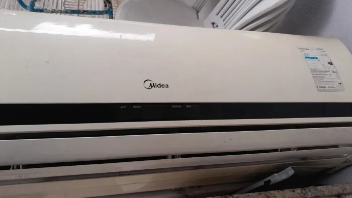 Ar condicionado Midea 24000btus convencional - 220v