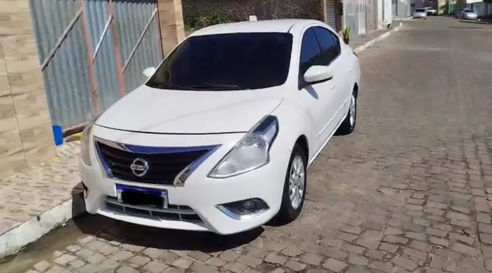 Nissan Versa SL 1.6 16V Flexstart 4P Mec. 2016