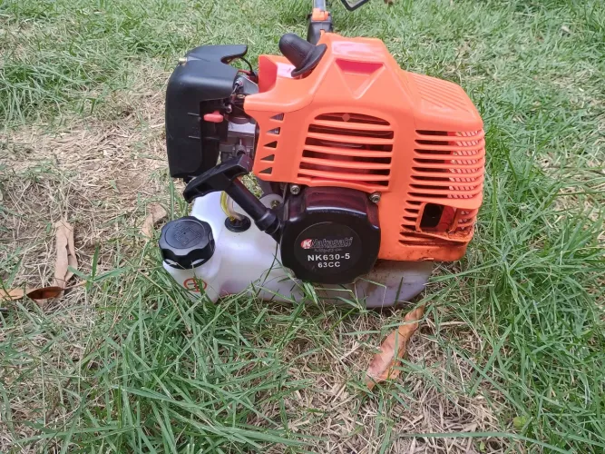 Roçadeira bordadeira 5 em 1 a gasolina