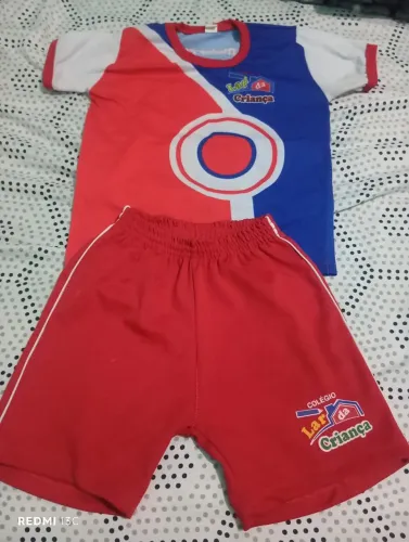 Farda do colégio lar da criança TAM : M