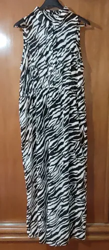 Vestido zebra longo plus size - usado