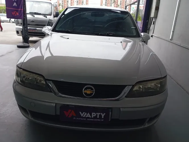 Chevrolet Vectra GLS/ Challenge 2.2 MPFI 16V 2002