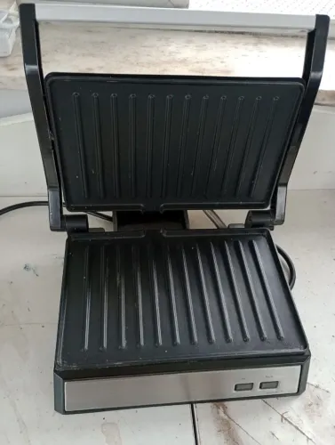 Sanduícheira philco 127V