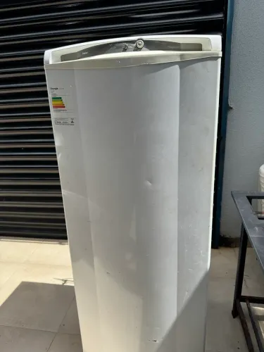 Freezer Vertical 342L
