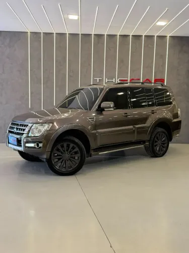 Mitsubishi Pajero HPE-S 3.2 4X4 T.i.diesel 5P Aut. 2016