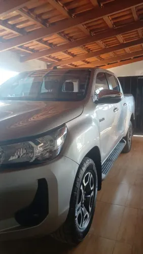 Toyota Hilux CD SRV 4X4 2.8 TDI Diesel Aut. 2024