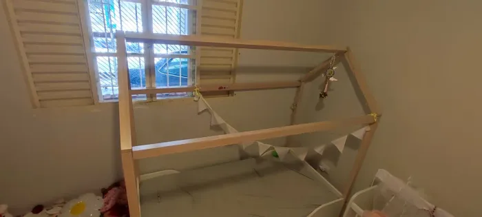 Cama montessoriana tock stock