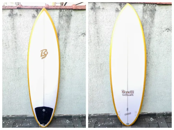 Prancha de surf 6'1 biquilha 