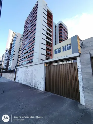 Área nobre na Av boa viagem são 70m, térreo, 3 qts, Pina, Recife, PE