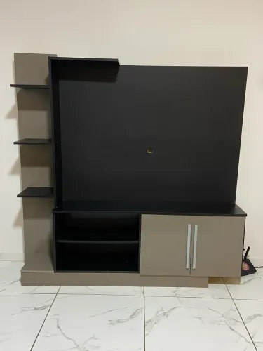 Rack com Painel para TV em Ótimo Estado - Aproveite