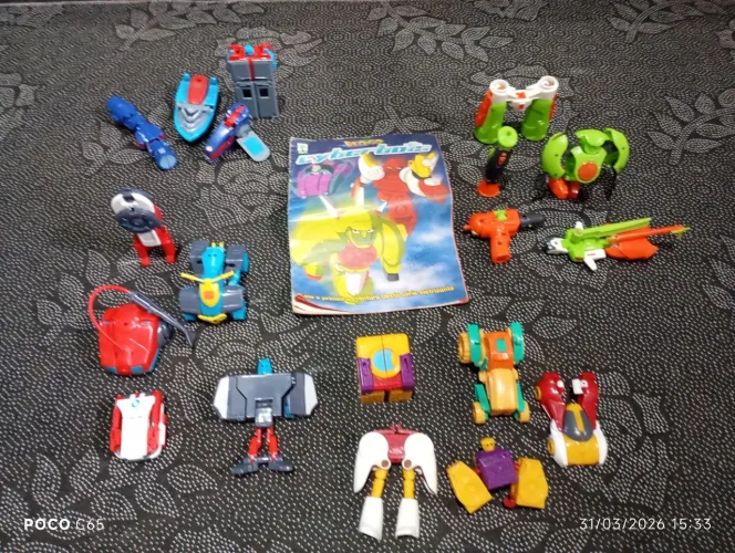 Cyberbots revista recreio quase completa.