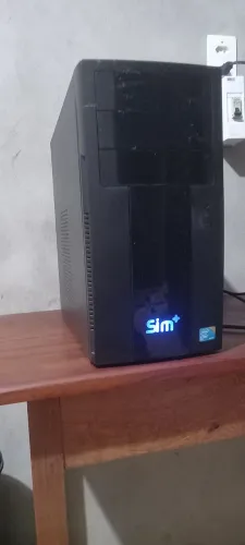 Vendo gabinete seminovo muito excelente. 