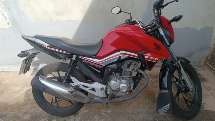VENDE-SE CG TINTAN 160