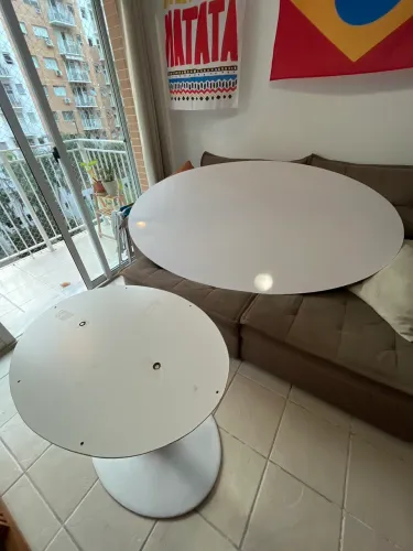 Mesa de jantar saarinen oval (desmontada)
