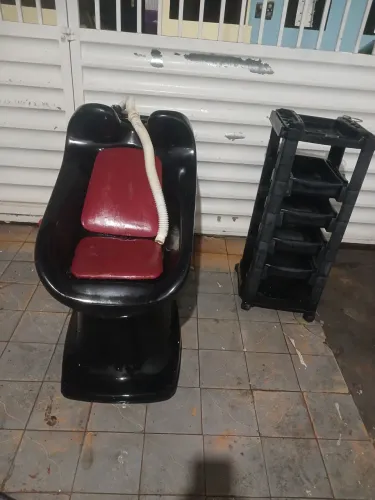 Vendo lavatório para Salão e carrinho auxiliar