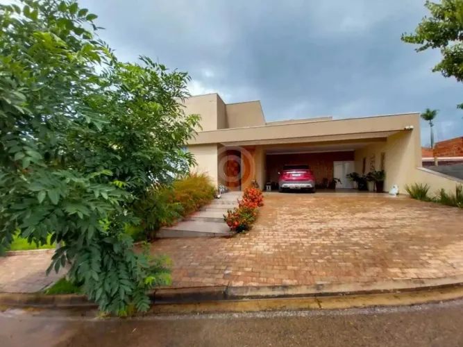 Casa em Condomínio : / Residencial / Residencial Terras Nobres