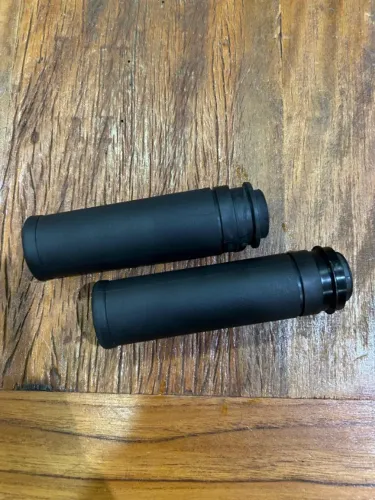 Par De Manoplas Kuryakyn Para Harley-davidson