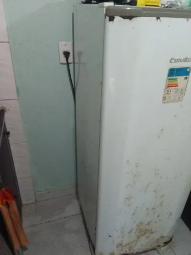 Geladeira 200
