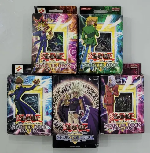 Coleção Completa Yu-Gi-Oh Starter Decks Clássicos (Yugi/Kaiba/Joey/Pegasus) + Deck Marik