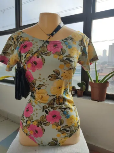 vendo lote roupas brechó 