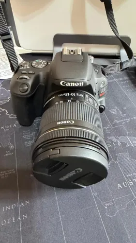 Camerâ Canon EOS Rebel SL2 + Maleta de Brinde