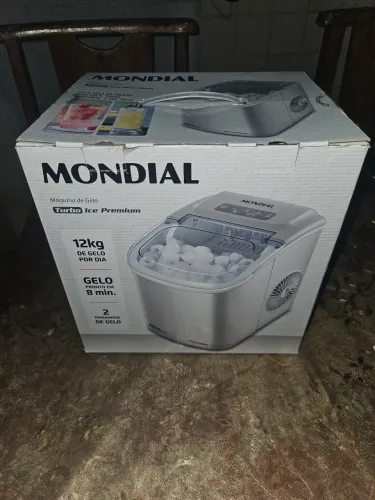Máquina de Gelo Mondial