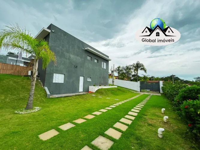 Colinas de Porangaba - Linda Casa com 4 Suíte - Piscina