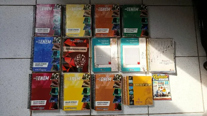 Kit de apostilas ENEM e Pré-vestibulares