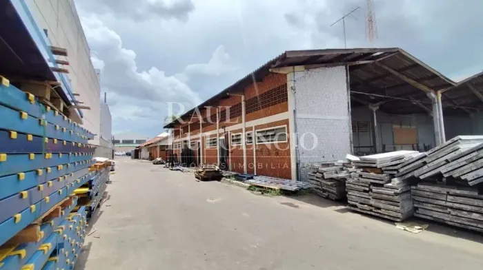 Imóvel comercial com pátio para alugar em Londrina